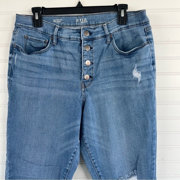 Ana, high-rise skinny jeans size 14 - Picture 3 of 9